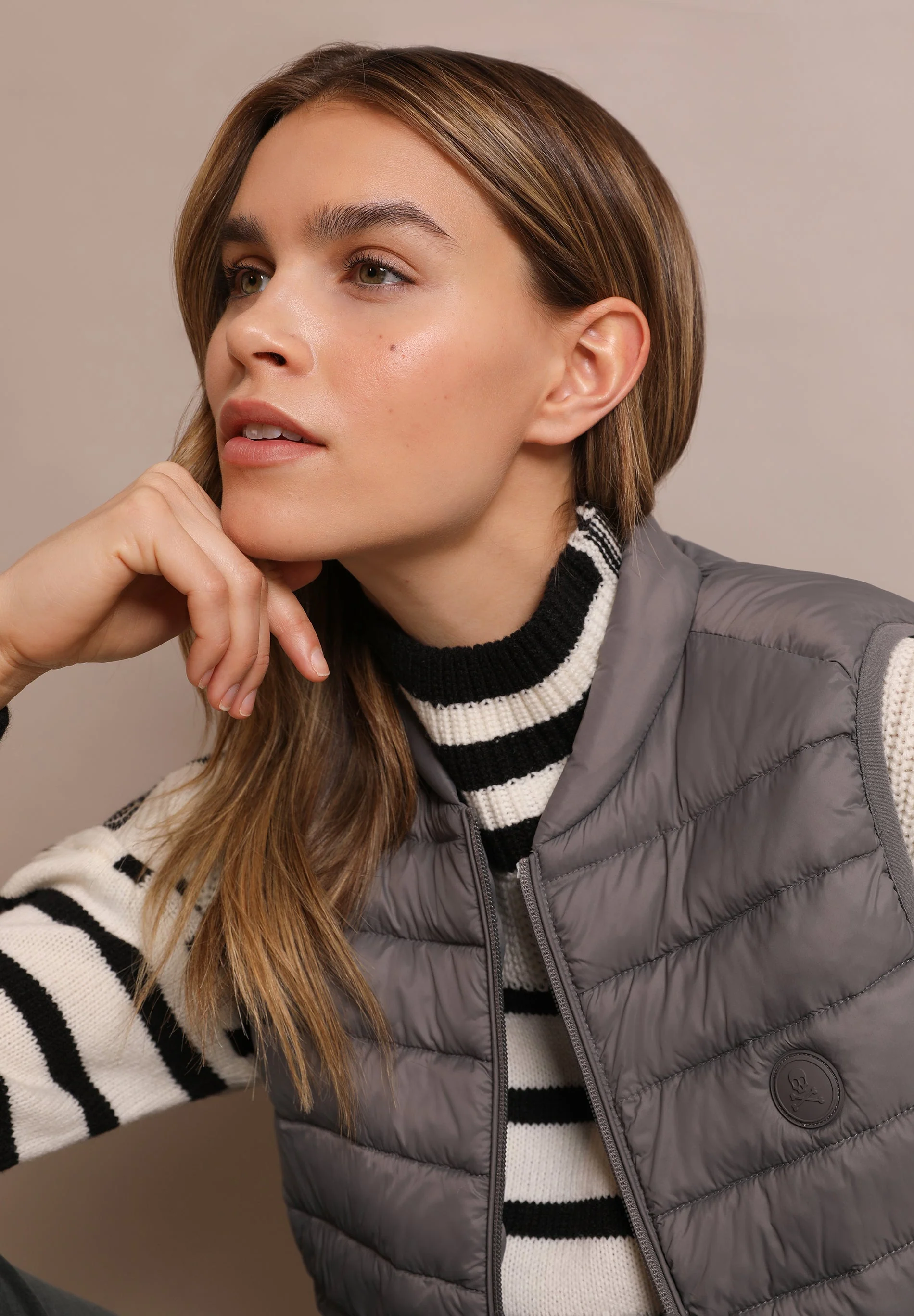 QUILTED GILET WITH SKULL DETAIL - Image 3