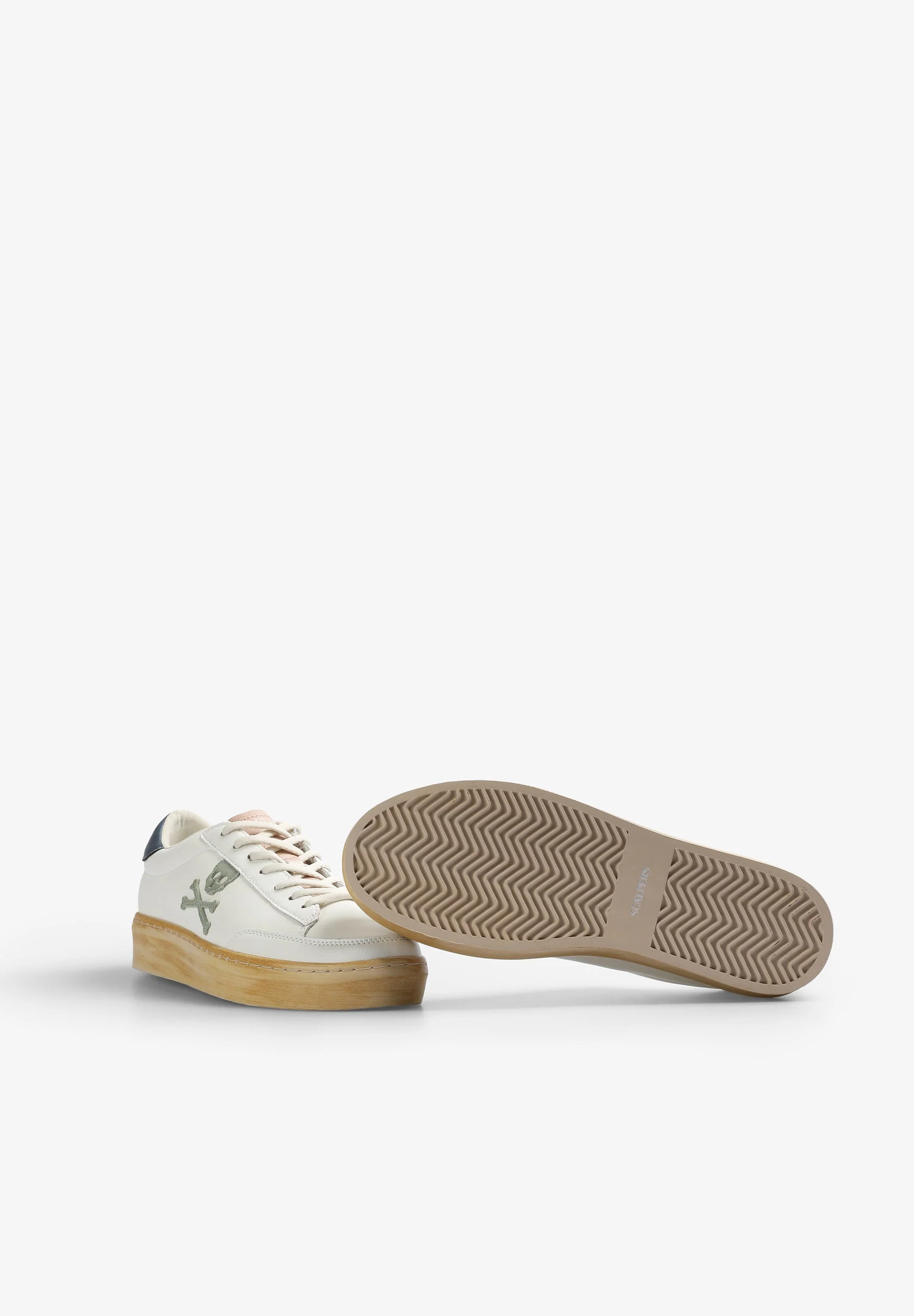 NEW GALA HIGH SNEAKERS - Image 5