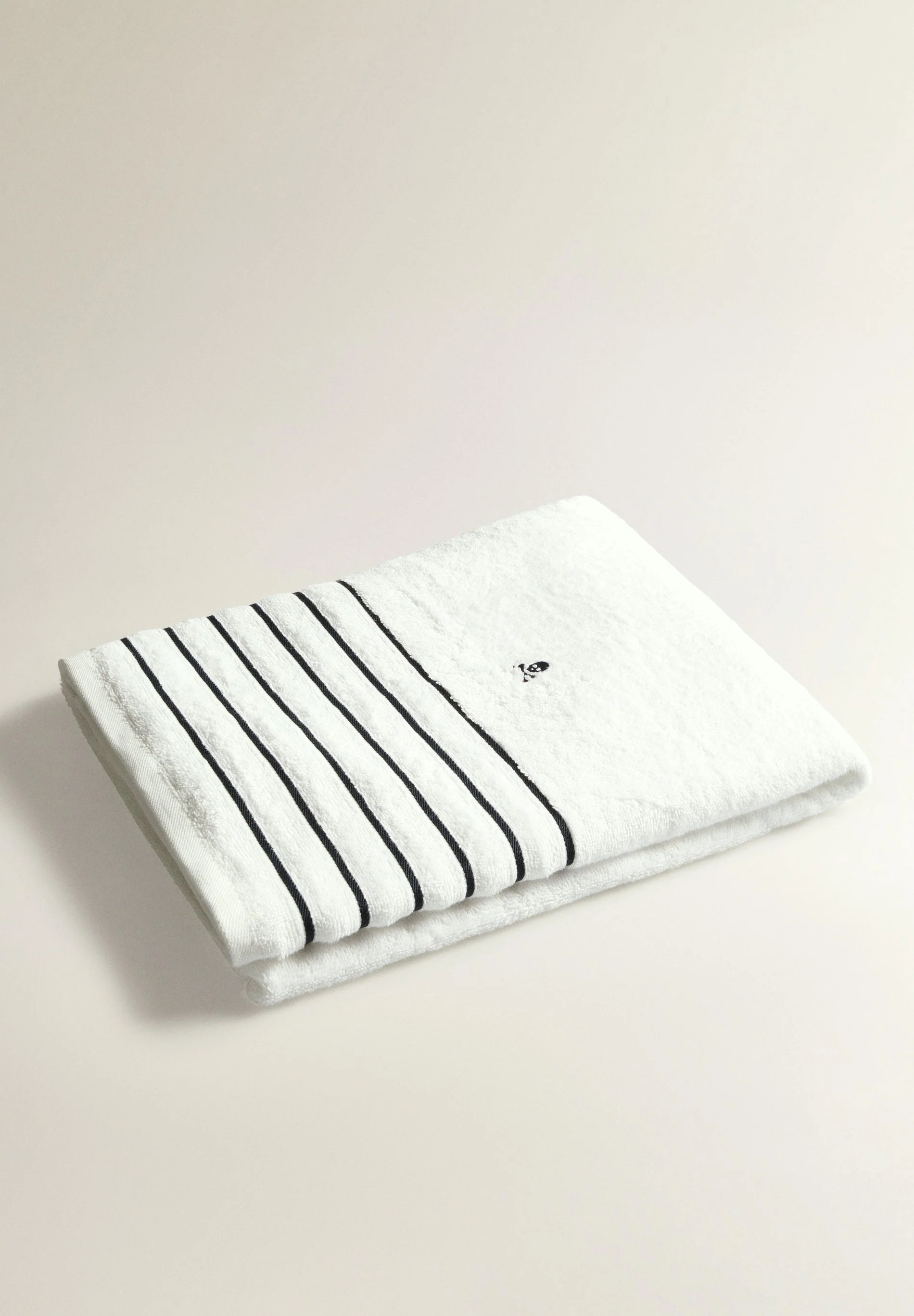 STRIPED TOWEL - Image 2