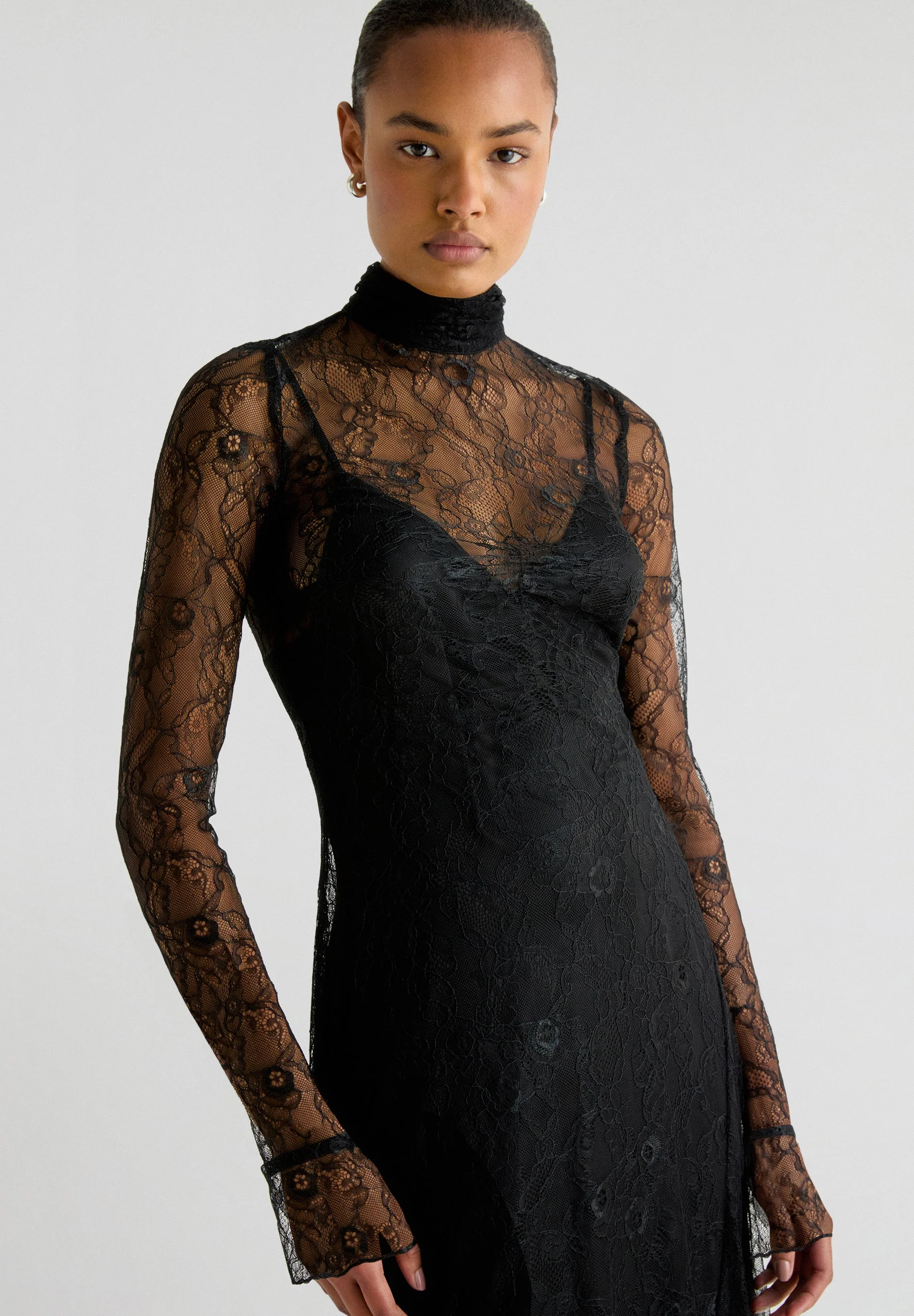 XM LACE DRESS - Image 2
