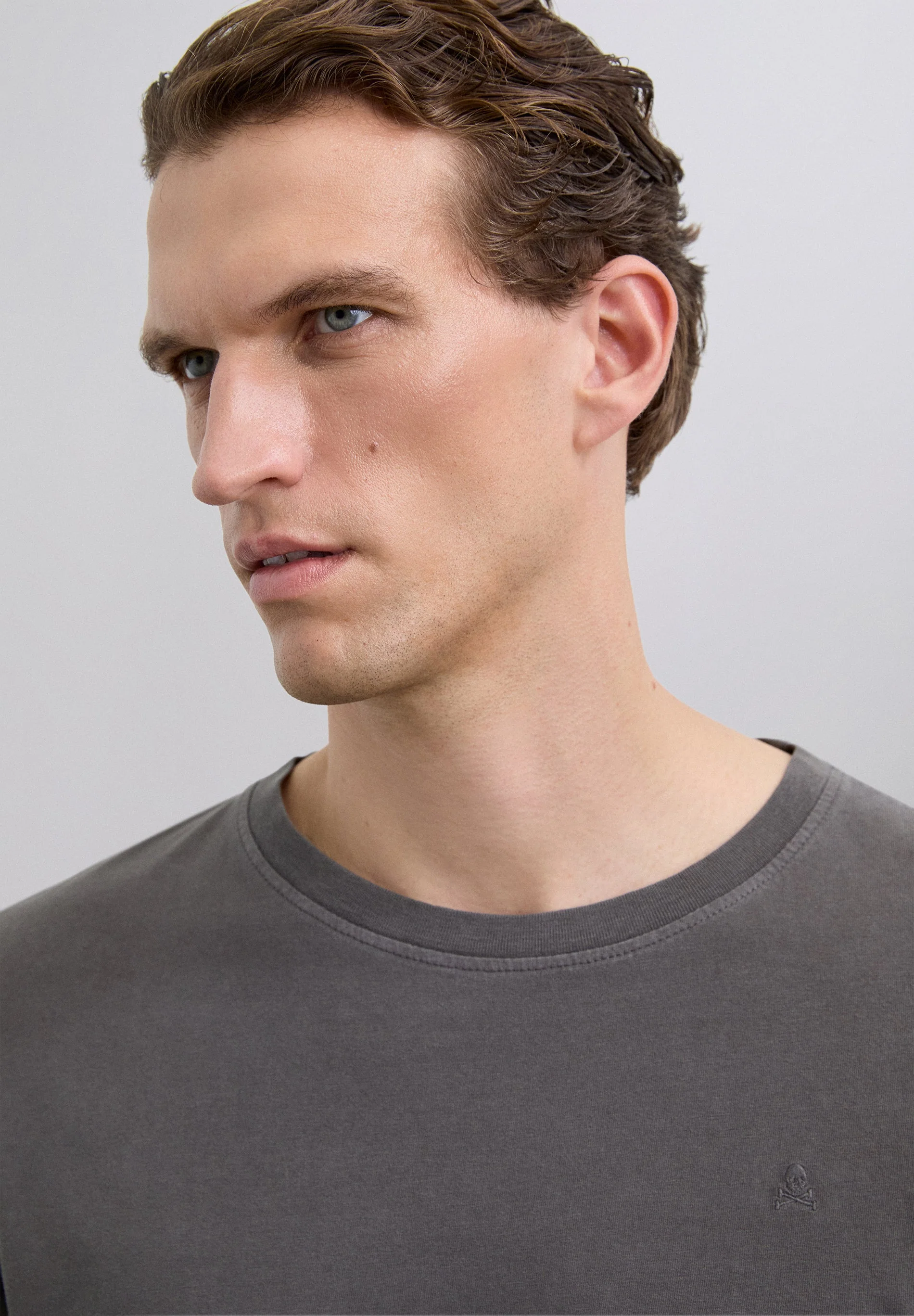 T-SHIRT WITH MATCHING EMBROIDERED SKULL - Image 2