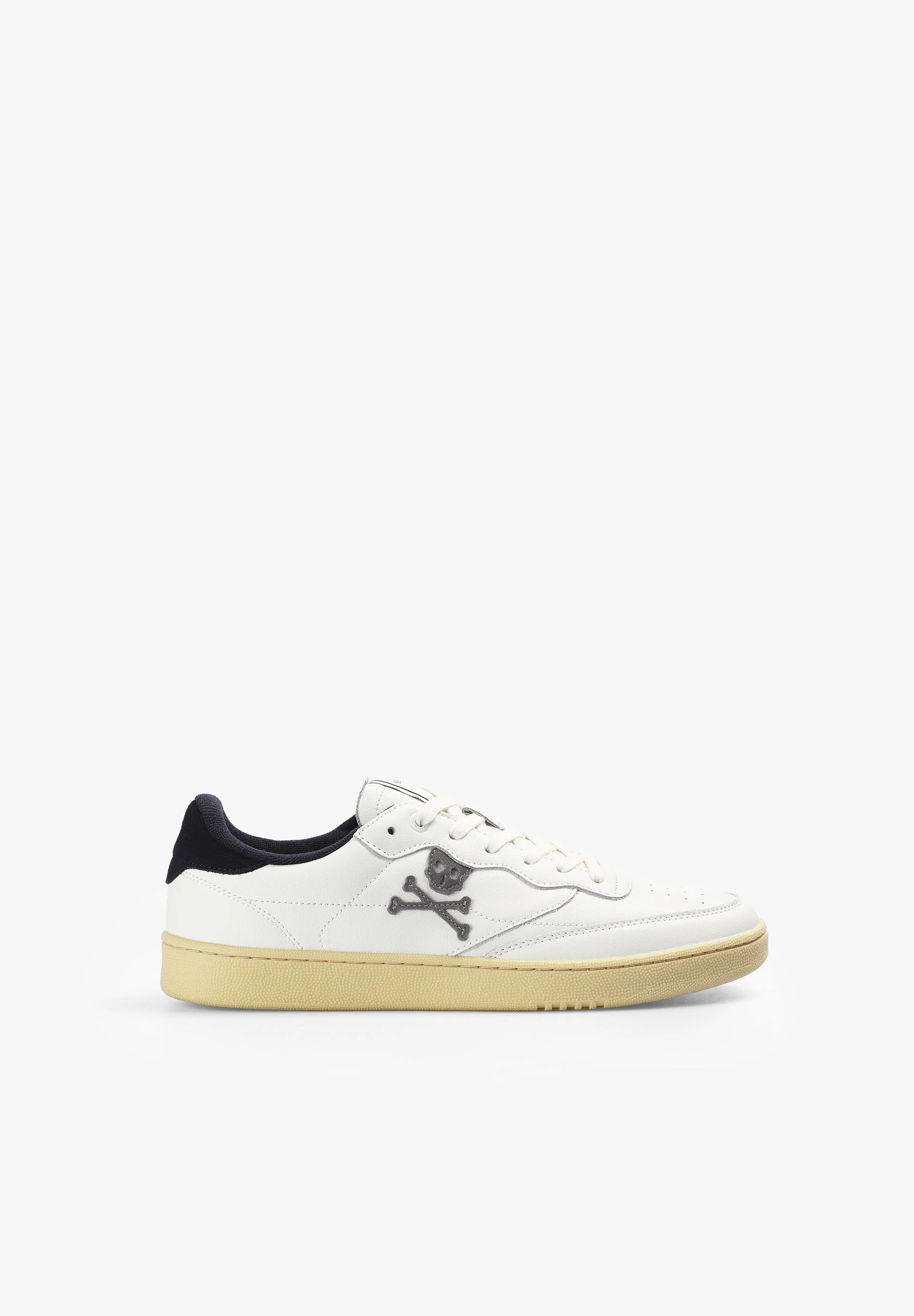 LEATHER SKULL SNEAKERS