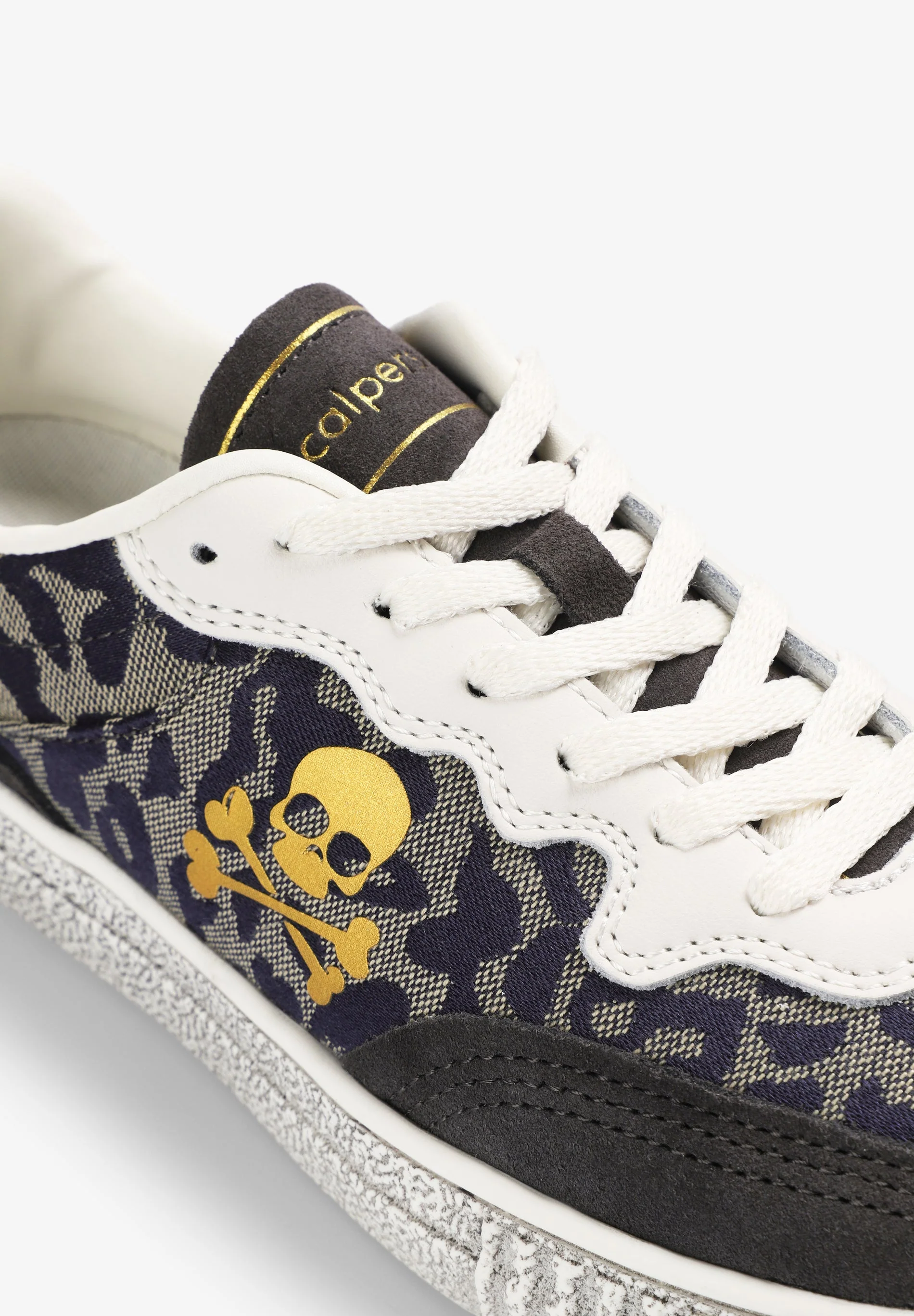 SNEAKERS WITH ANIMAL PRINT SKULL - Image 6