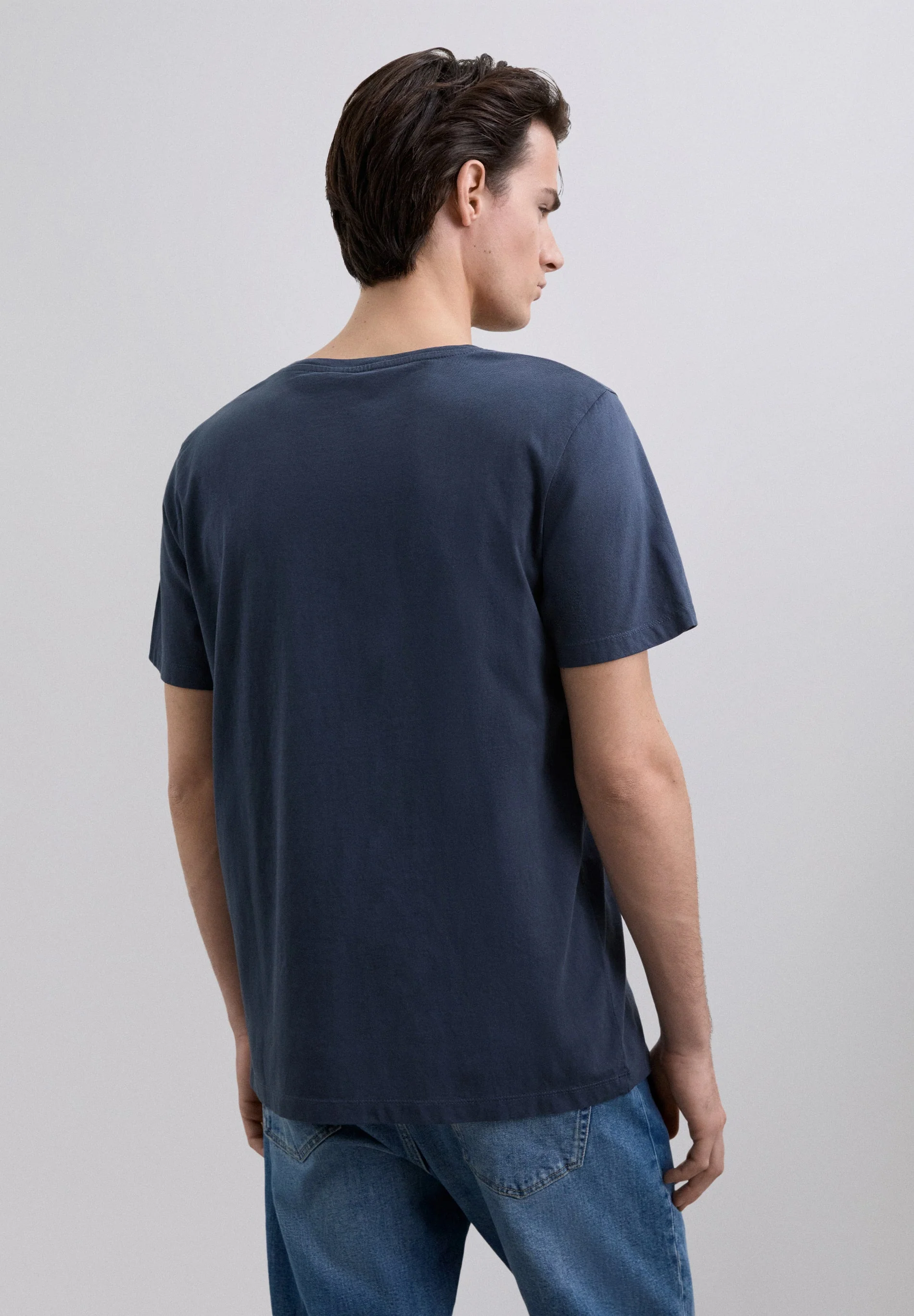 SCV NECK BASIC OE TEE - Image 4
