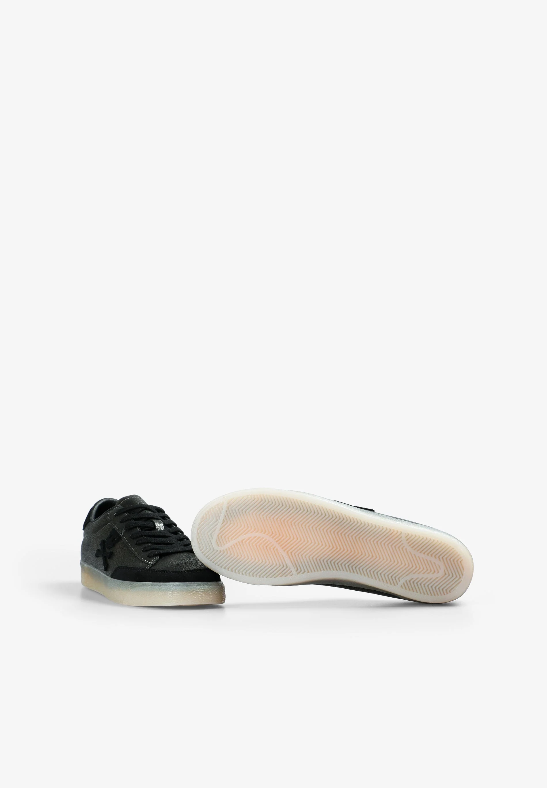 SNEAKERS WITH SIDE SKULL - Image 4