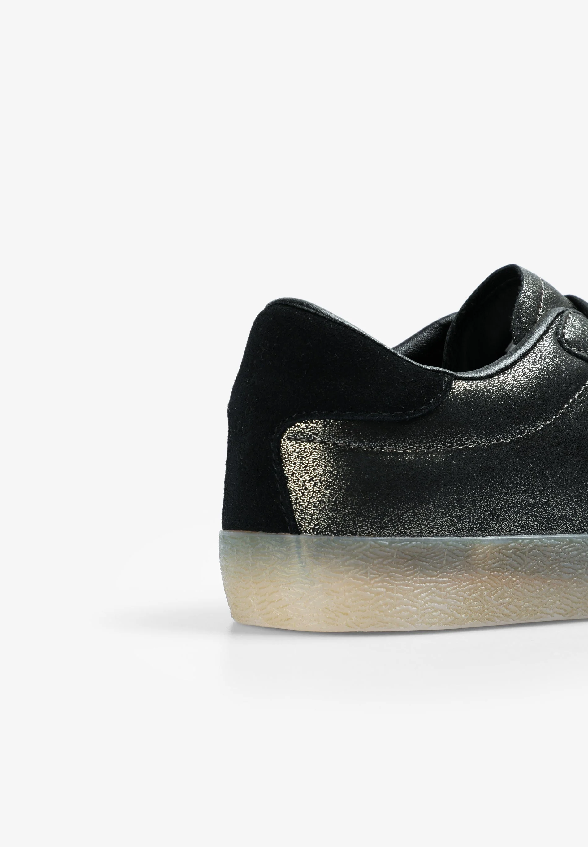 SNEAKERS WITH SIDE SKULL - Image 5