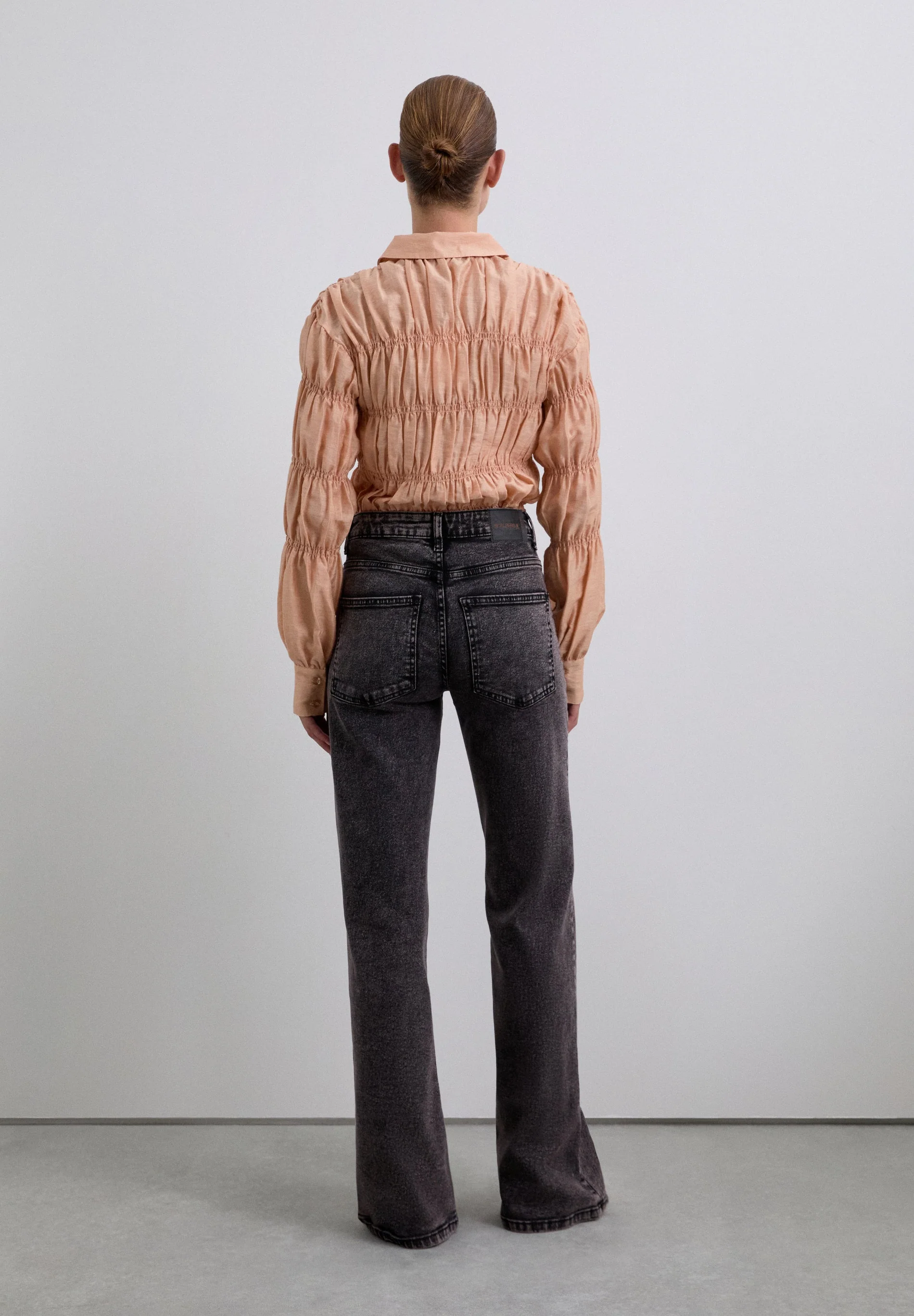 MID-RISE JEANS - Image 4