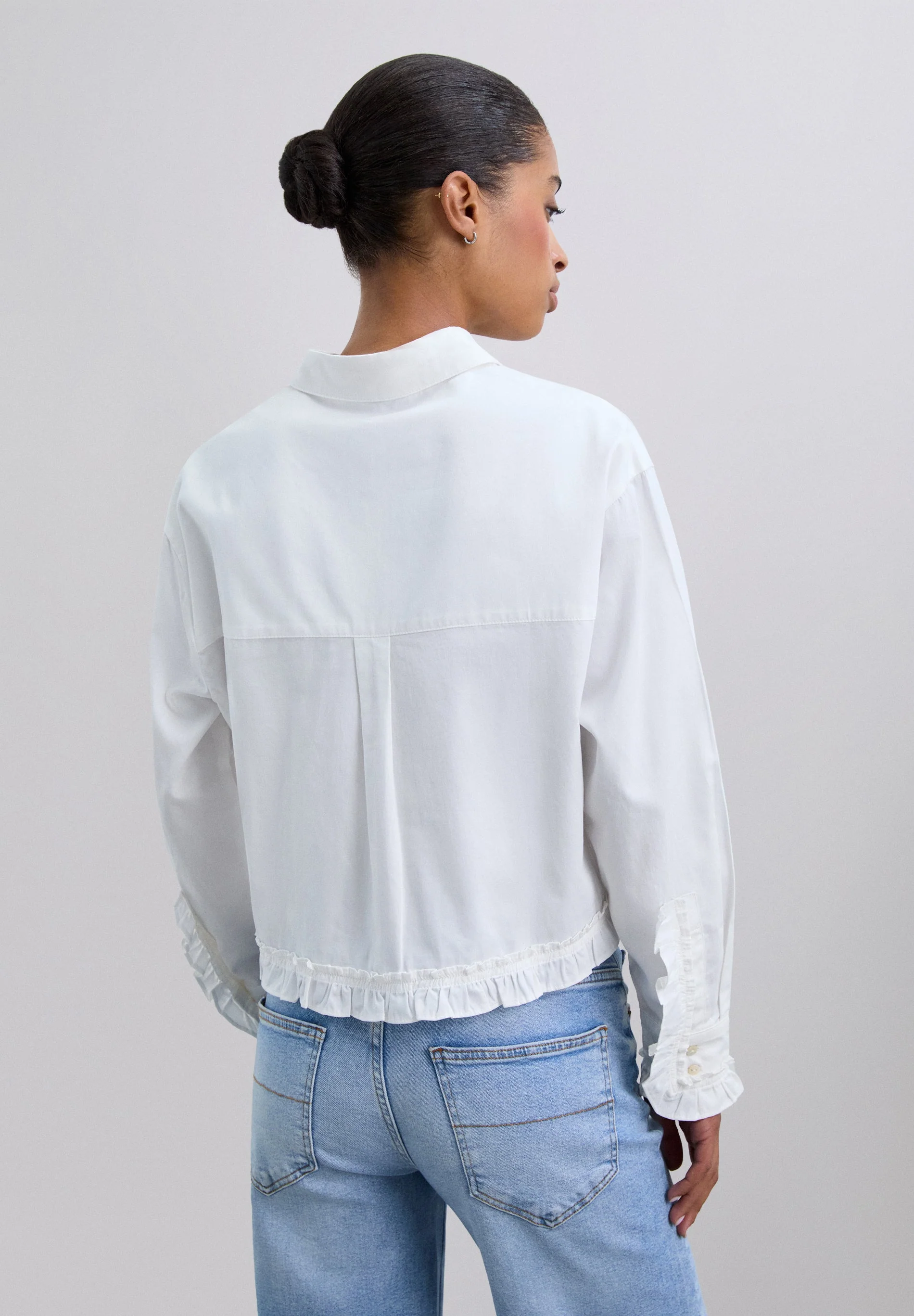 GATHERED CROPPED SHIRT - Image 4