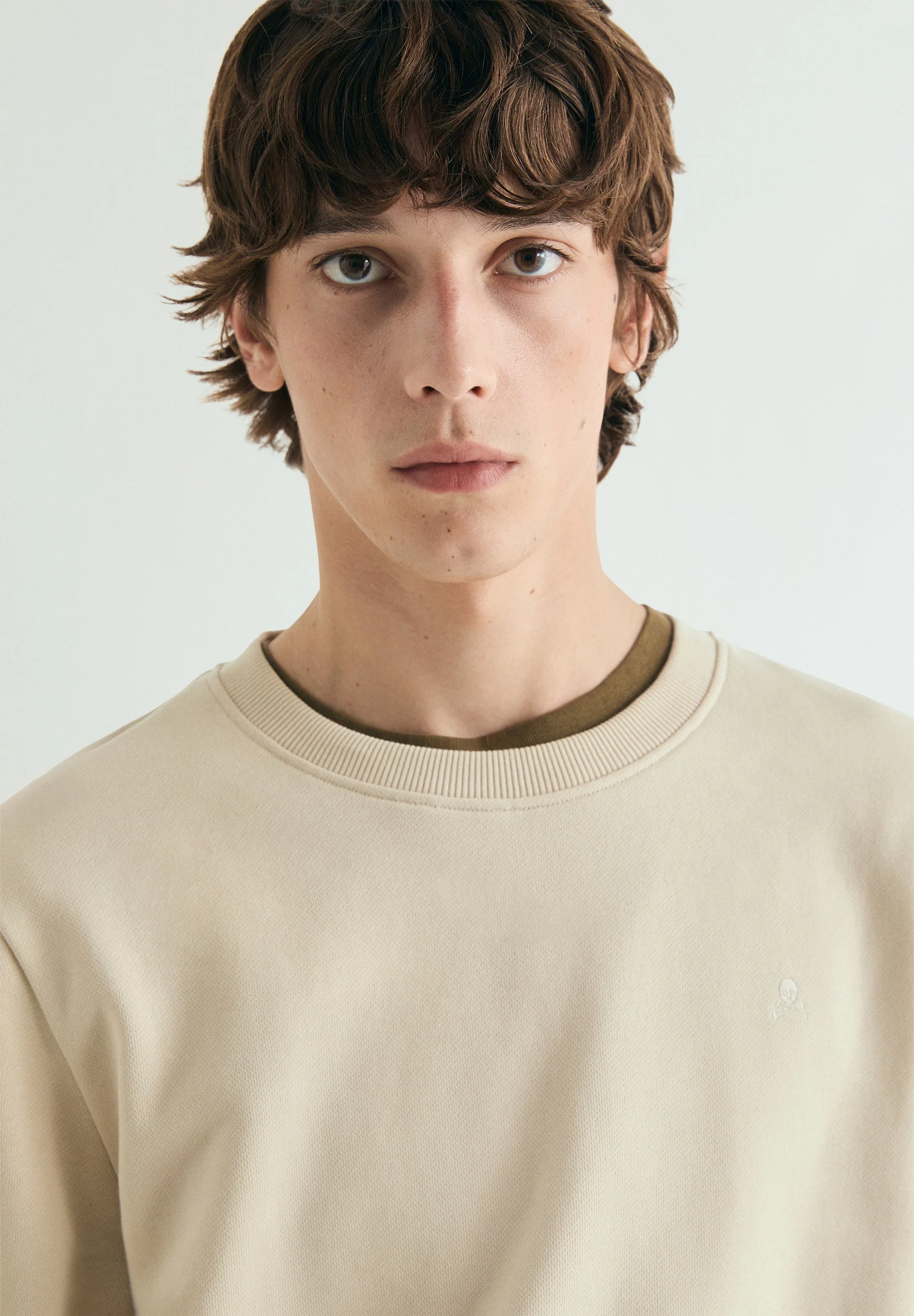 WASHED EMBROIDERED SWEATSHIRT - Image 4