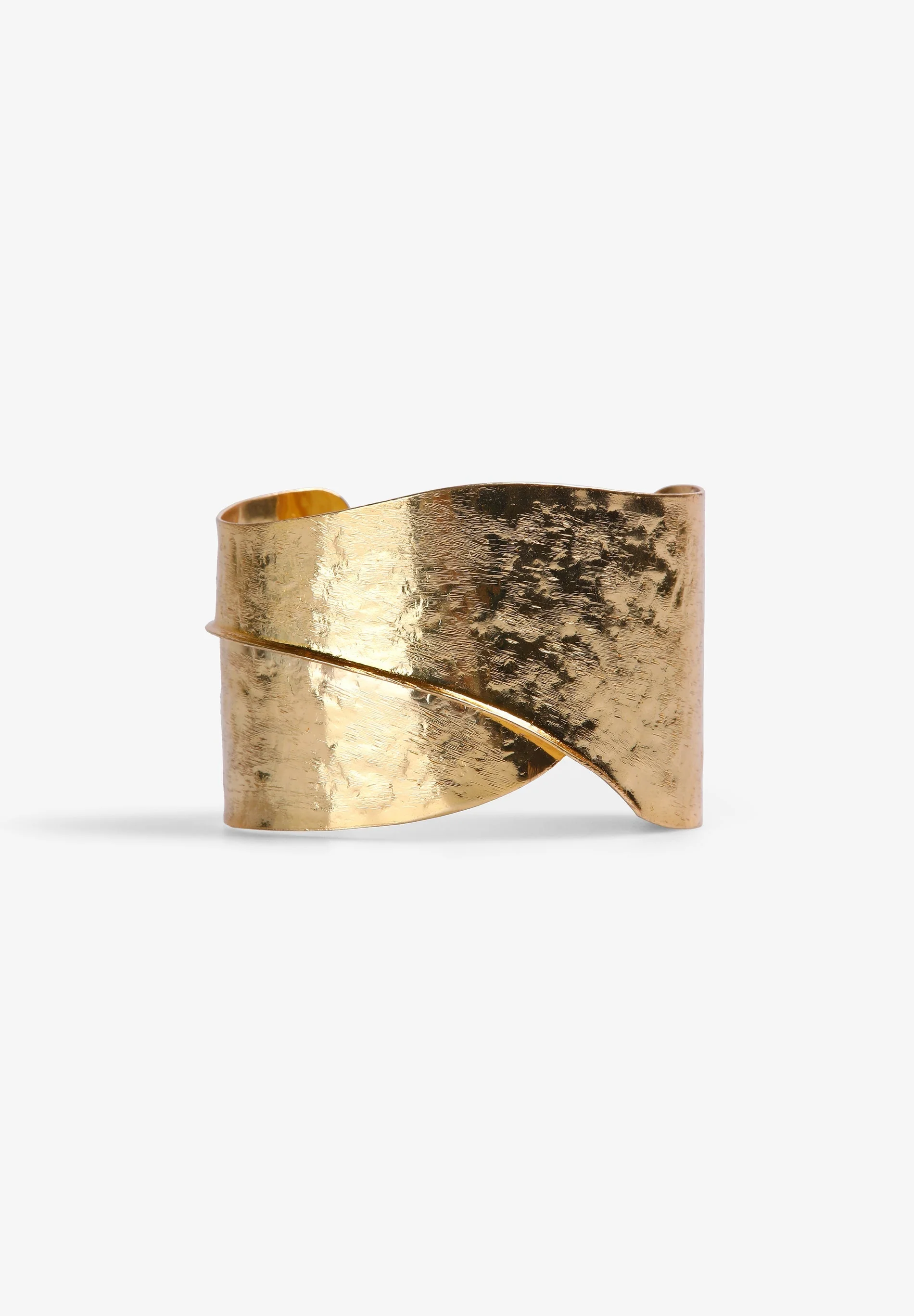 GOLD TONE BRACELET