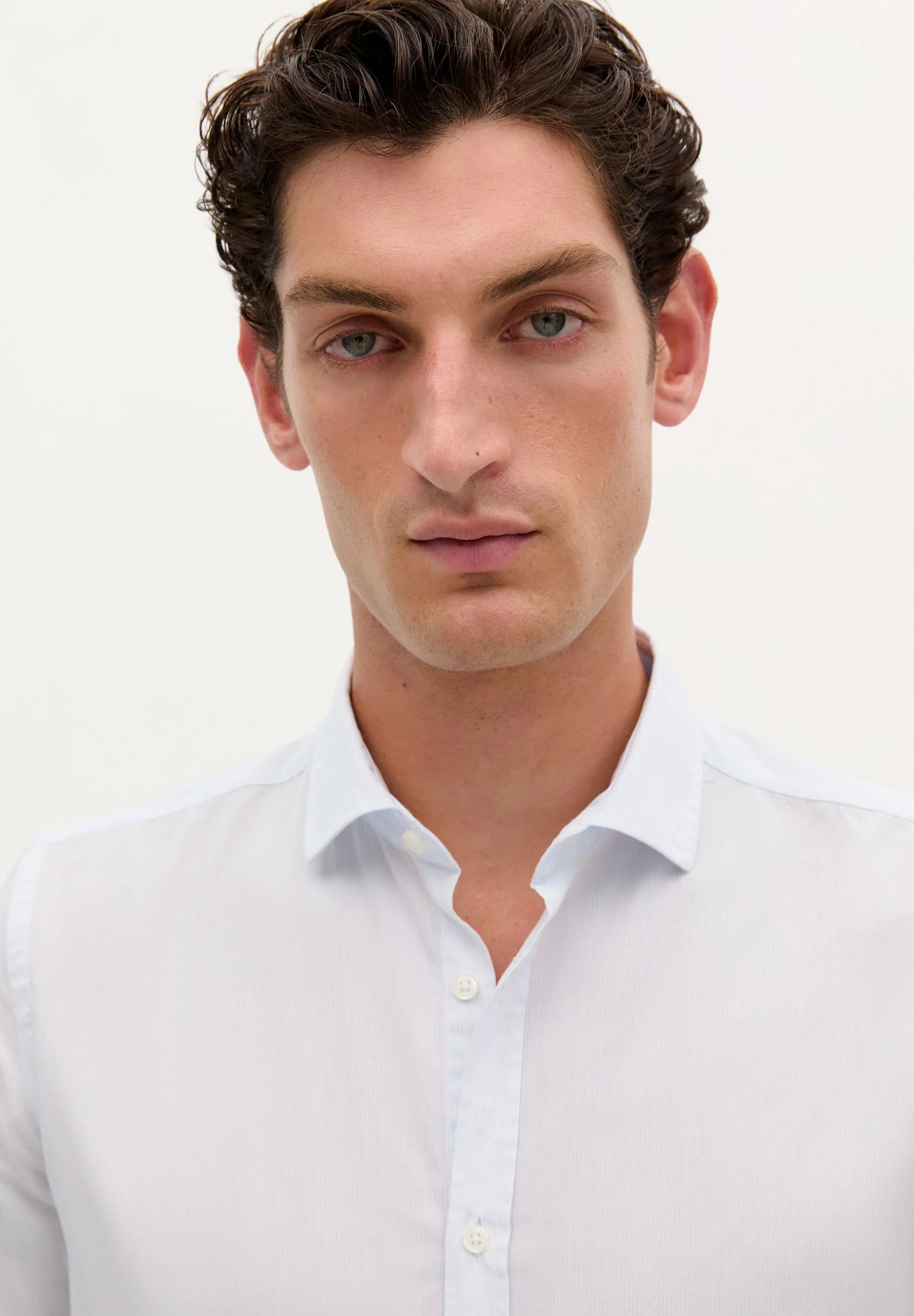 SLIM FIT STRIPED FORMAL SHIRT