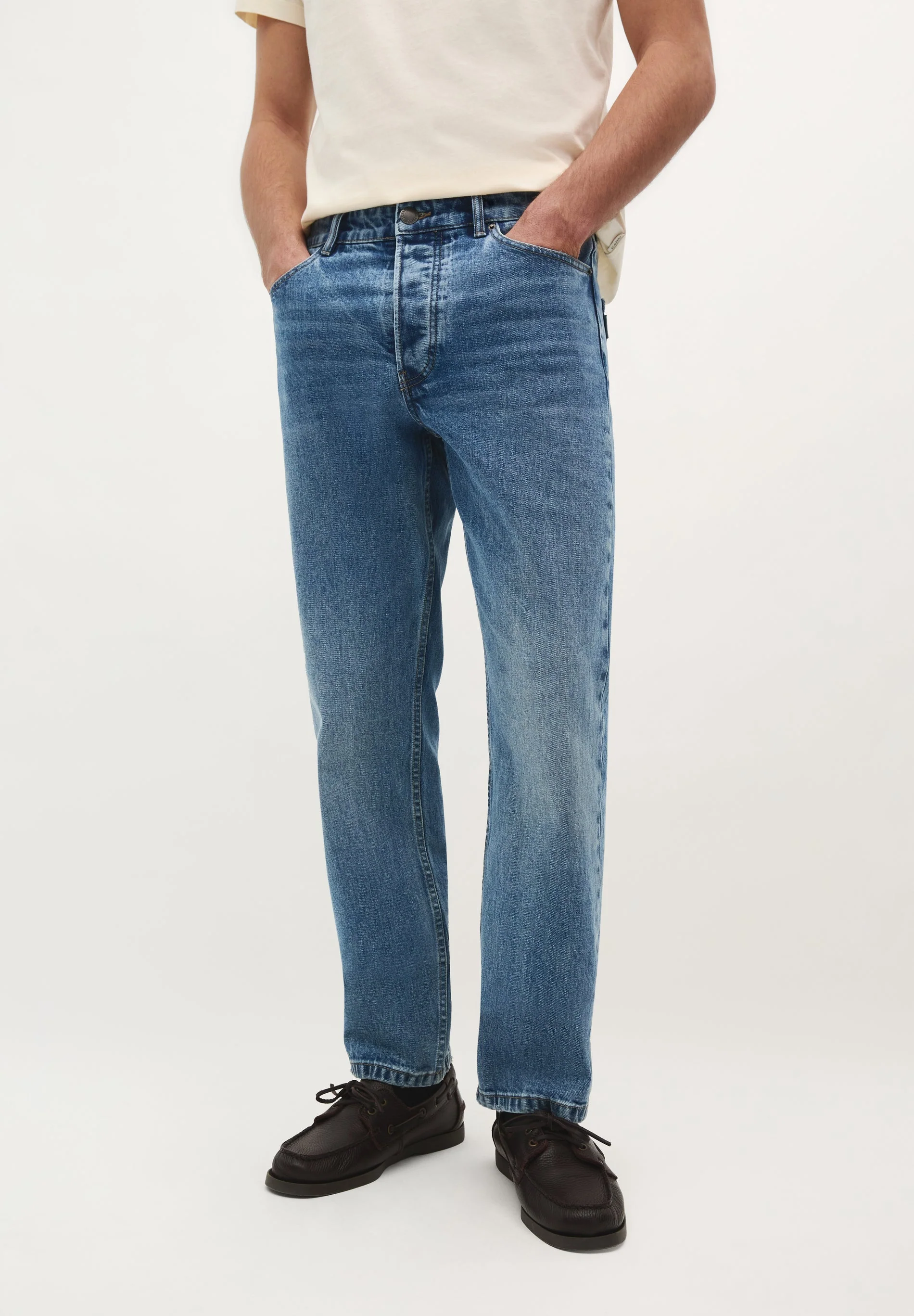 REGULAR FIT JEANS - Image 4