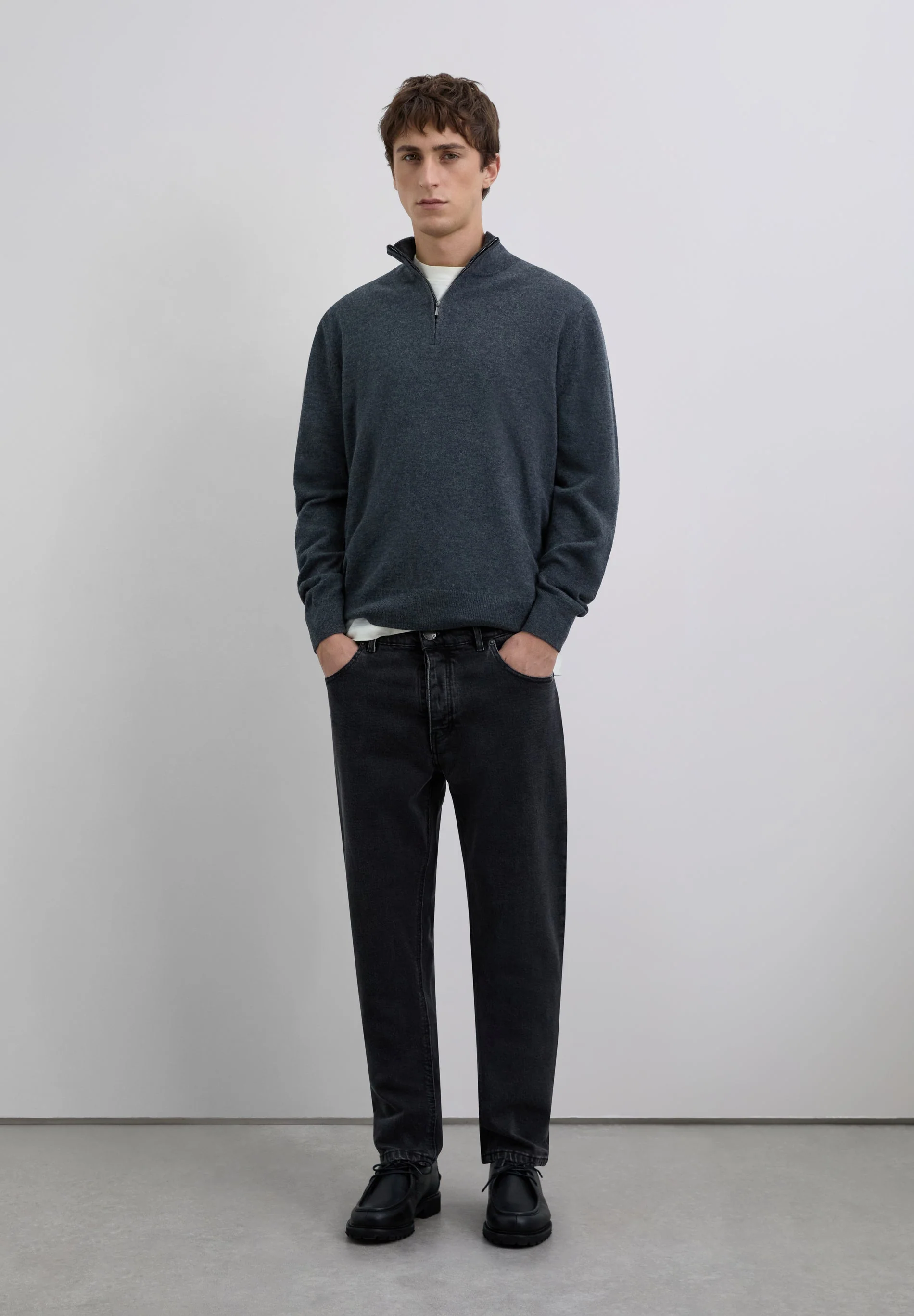 SLIM FIT JEANS - Image 2