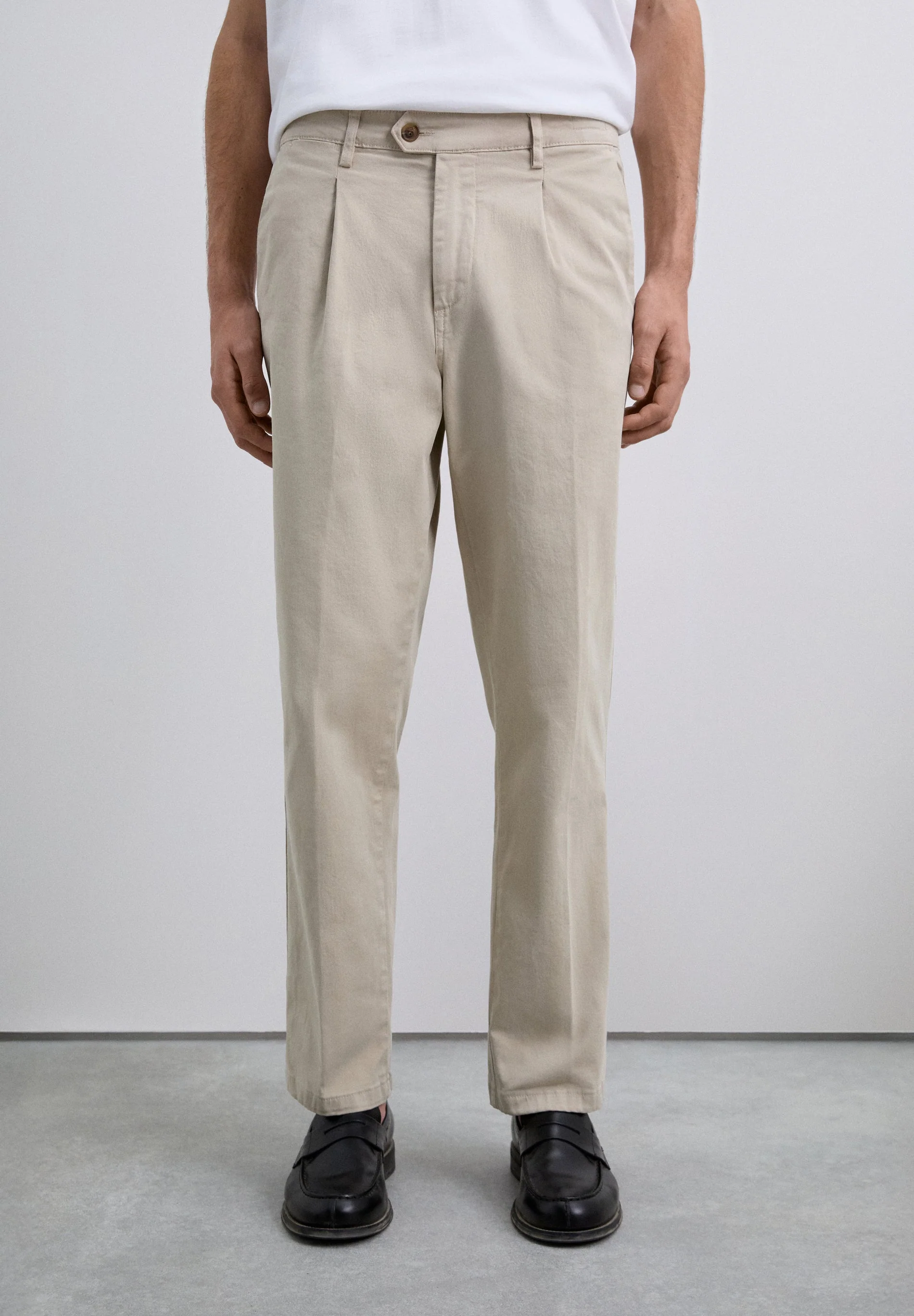 TROUSERS WITH DARTS - Image 3
